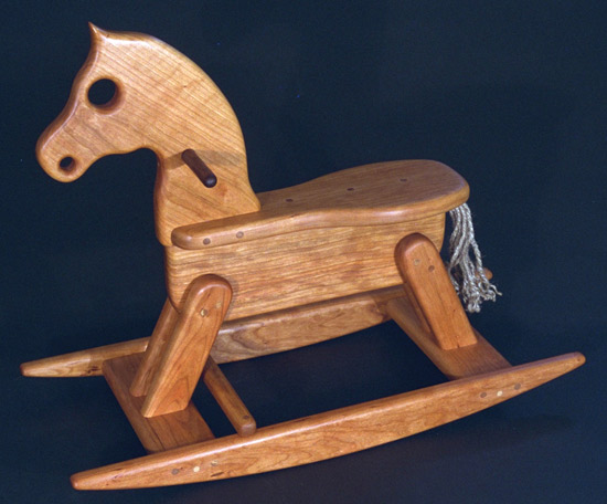 Wooden Rocking Horse 550 pixel